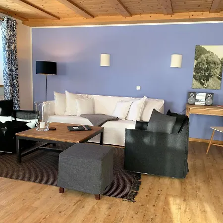 Berktold Apartment *